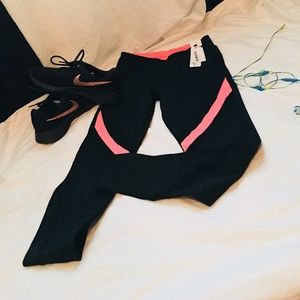 Salmon mesh yoga pants